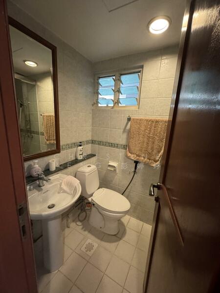 For Rent - Emerald Garden