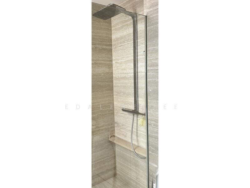 Balmoral Point Apartment For Sale at S$ 6,500,000 | PropertyGuru Singapore - Bathroom