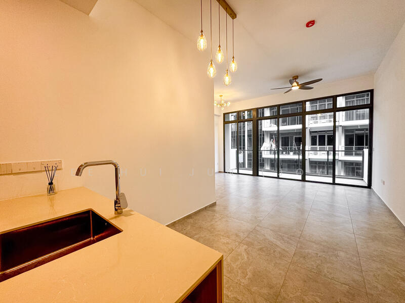 Dry kitchen cum dining