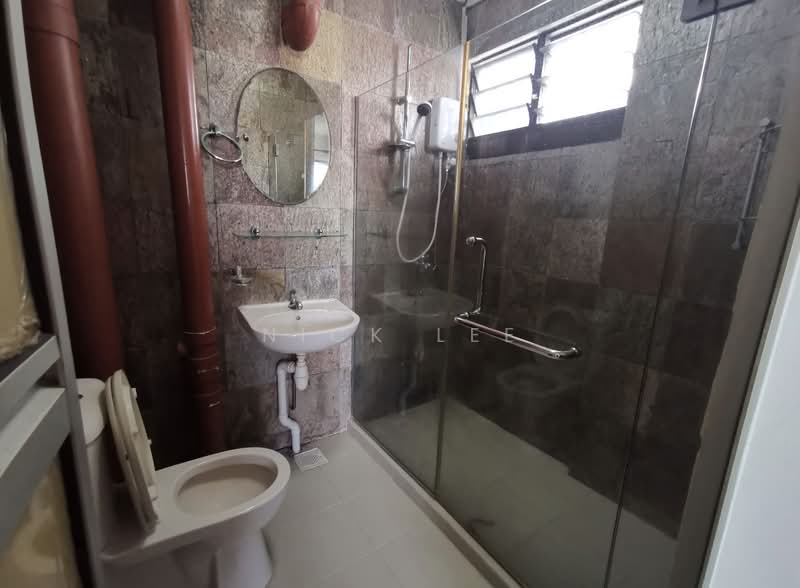 107 Spottiswoode Park Road, 107 Spottiswoode Park Road, Room Rental, 110 sqft, Apartment For Rent, by Nick Lee, 60190961 - Bathroom - PropertyGuru.com.sg