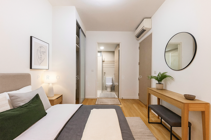 For Sale - Skies Miltonia