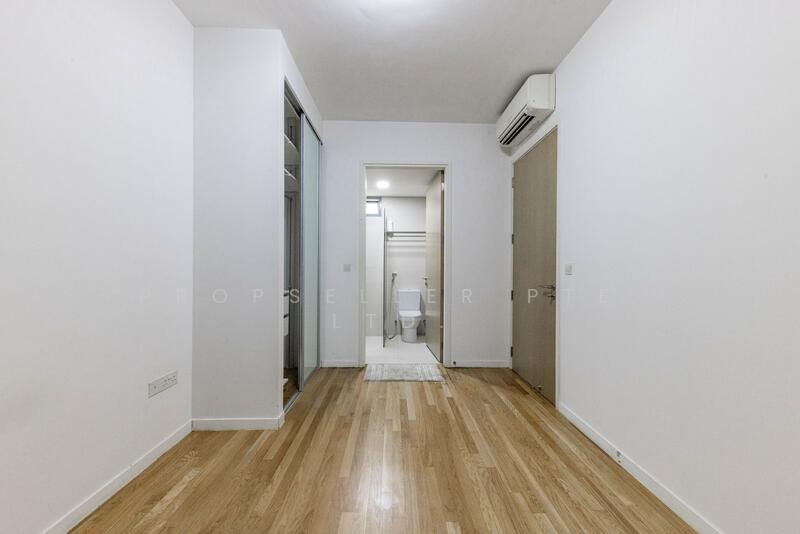 For Sale - Skies Miltonia