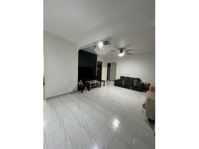 For Sale - 880A Tampines Avenue 8