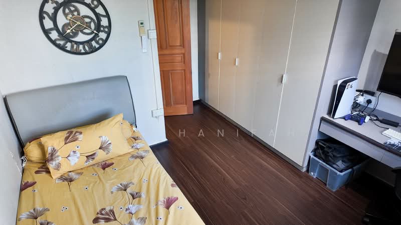 136 Rivervale Street, 136 Rivervale Street, 4 Bedrooms, 1,506 sqft, HDB Flat For Sale, by Liah Hanifah, 60191209 - Bedroom - PropertyGuru.com.sg