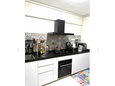 For Rent - 298A Compassvale Street