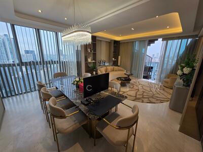 For Sale - Lincoln Suites