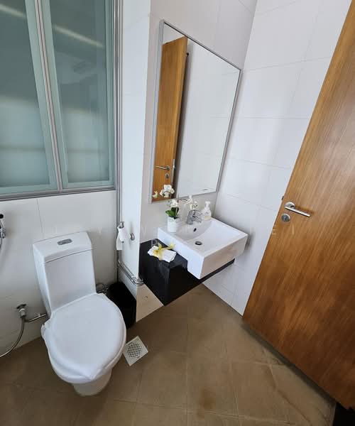 The Merlot, 101 Keng Lee Road, 3 Bedrooms, 1,098 sqft, Apartment For Sale, by Joy Wang Pei Pei, 60191536 - Bathroom - PropertyGuru.com.sg