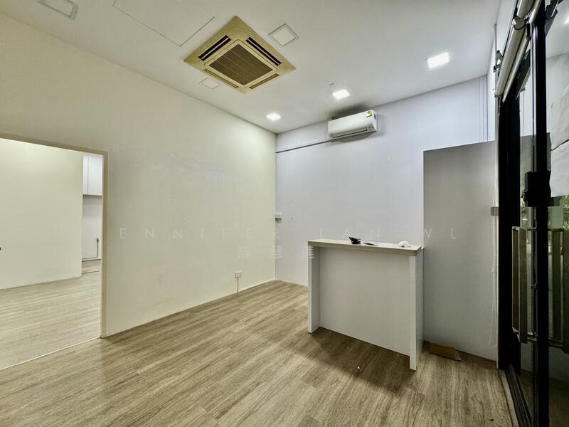 ⭐️❤️ All Trades!!! Tuition, Facial, Therapy... Many Parking lots, Near MRT, immediate!!!, ONE-NORTH GATEWAY, 441 sqft, Shop / Shophouse For Rent, by Jennifer Tan WL 陈慧莲, 60191562 - CommercialGuru.com.sg