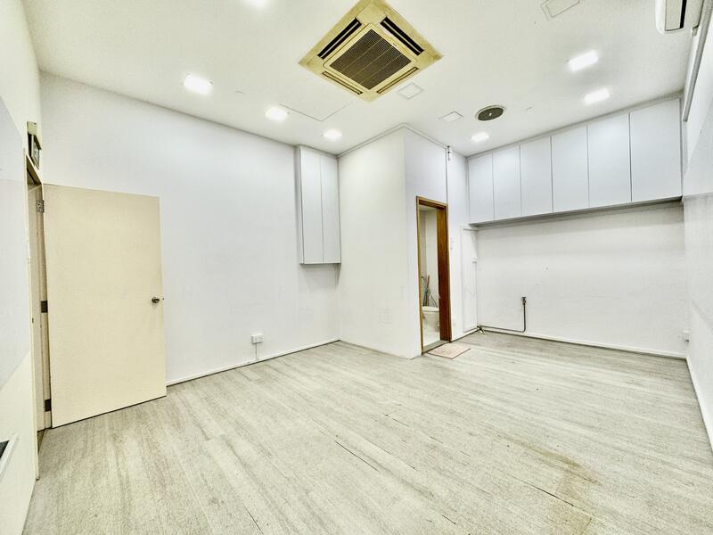 ⭐️❤️ All Trades!!! Tuition, Facial, Therapy... Many Parking lots, Near MRT, immediate!!!, ONE-NORTH GATEWAY, 441 sqft, Shop / Shophouse For Rent, by Jennifer Tan WL 陈慧莲, 60191562 - CommercialGuru.com.sg