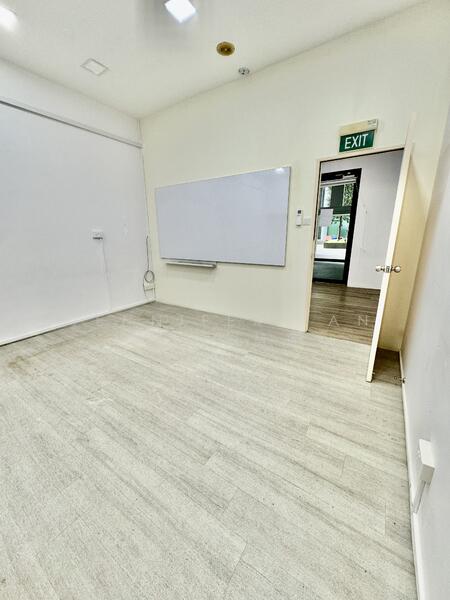 ⭐️❤️ All Trades!!! Tuition, Facial, Therapy... Many Parking lots, Near MRT, immediate!!!, ONE-NORTH GATEWAY, 441 sqft, Shop / Shophouse For Rent, by Jennifer Tan WL 陈慧莲, 60191562 - CommercialGuru.com.sg