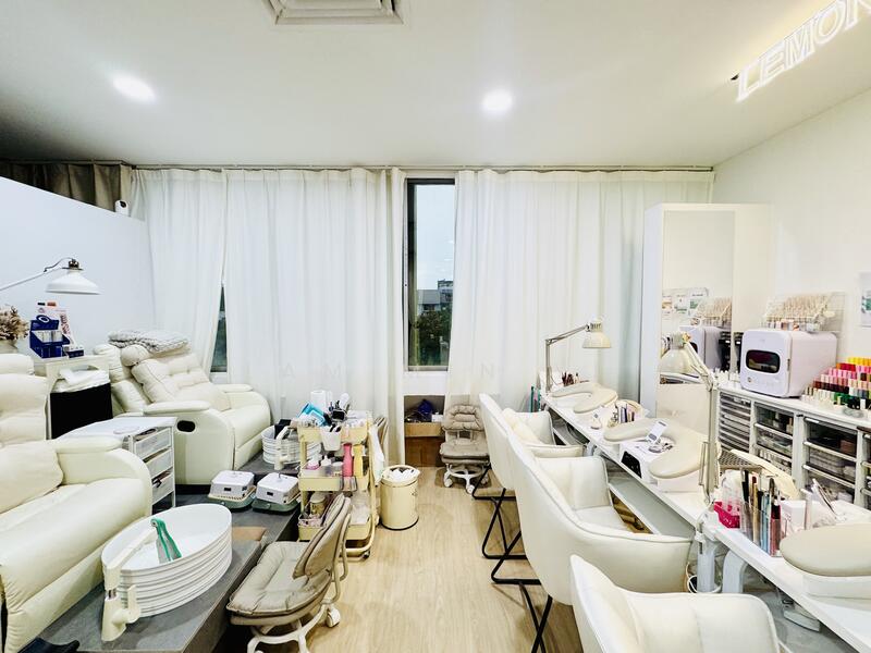 Bukit Timah Shopping Centre, 170 Upper Bukit Timah Road, 420 sqft, Mall Shop For Sale, by Lam Min Yi, 60191816 - CommercialGuru.com.sg