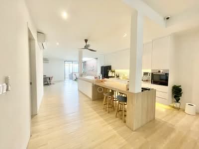 For Sale - MODERN 3STY SEMI-D WITH A REGULAR PLOT!!!