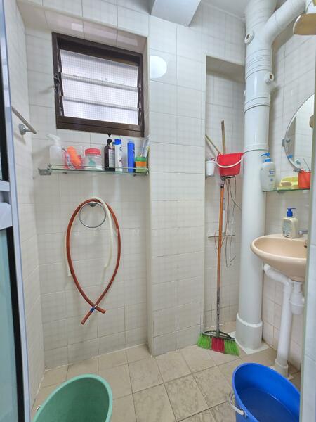 3 Beach Road, 3 Beach Road, Room Rental, 108 sqft, HDB Flat For Rent, by Jenny Tan, 60191936 - Bathroom - PropertyGuru.com.sg
