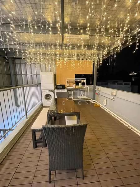 Selegie Centre, 189 Selegie Road, 1 Bedroom, 1,200 sqft, Apartment For Rent, by Zheng Chao, 60192074 - Balcony - PropertyGuru.com.sg