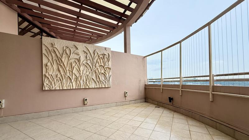 Master Bedroom Balcony