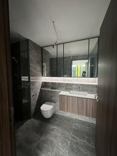Lentor Modern, Lentor Central, Mandai / Upper Thomson, 2 Bedrooms, 732 sqft, Condominium For Sale, by Josephine Lim, 60192423 - Bathroom - PropertyGuru.com.sg