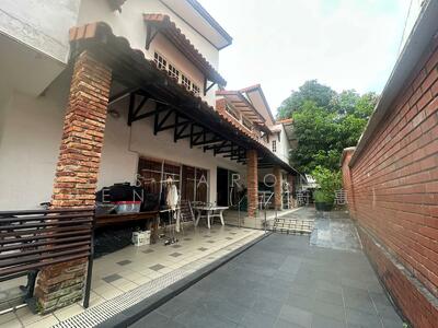 For Sale - Charming SemiD at Holland Grove Park (Call Sharon Heng)⁷