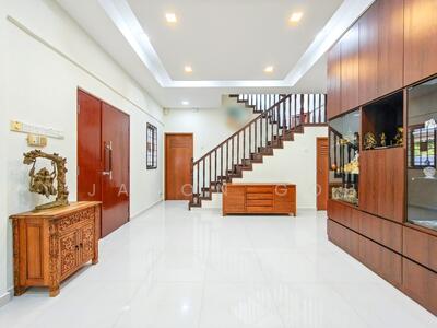 For Sale - Jalan Waringin