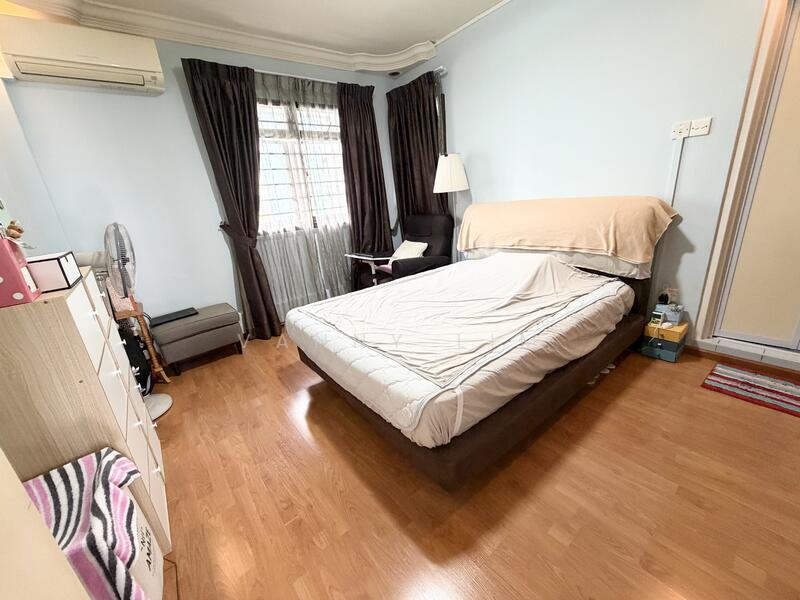 For Sale - 296C Compassvale Crescent