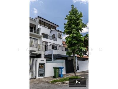 For Sale - Beautiful Renovated Terrace in How Sun Avenue