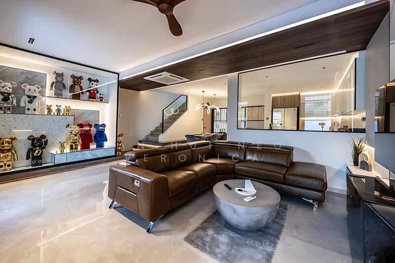 For Sale - Beautiful Renovated Terrace in How Sun Avenue