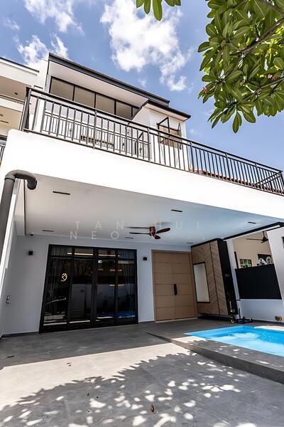 For Sale - Beautiful Renovated Terrace in How Sun Avenue