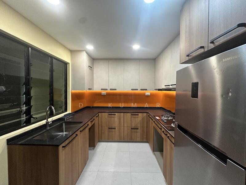 Fully renovated kitchen