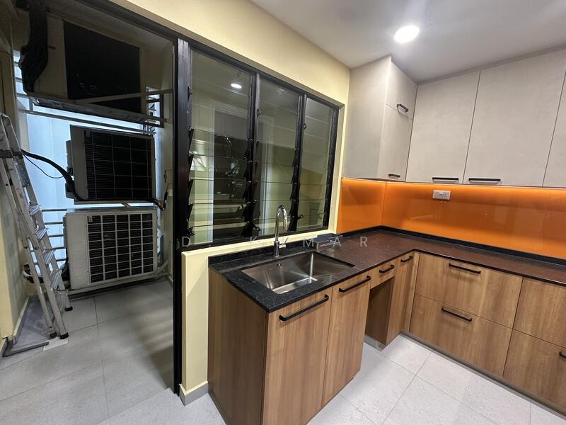 Fully renovated kitchen