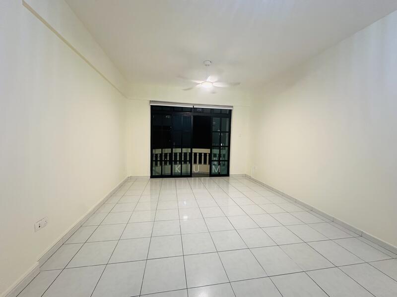 Park East, 69 Jalan Tua Kong, 3 Bedrooms, 1,346 sqft, Condominium For Rent, by D. Kumar, 60192753 - Living Room - PropertyGuru.com.sg
