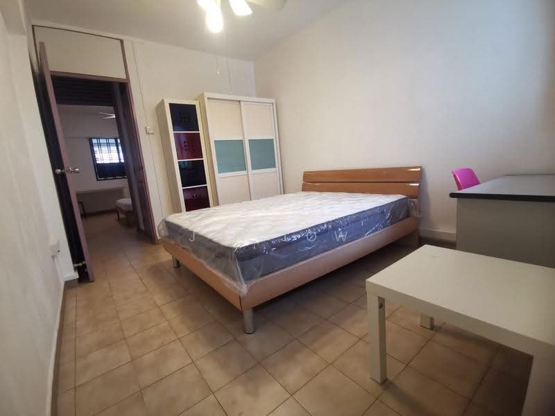 255 Tampines Street 21, 255 Tampines Street 21, Pasir Ris / Tampines, Room Rental, 250 sqft, HDB Flat For Rent, by Jay Low, 60192759 - Bedroom - PropertyGuru.com.sg