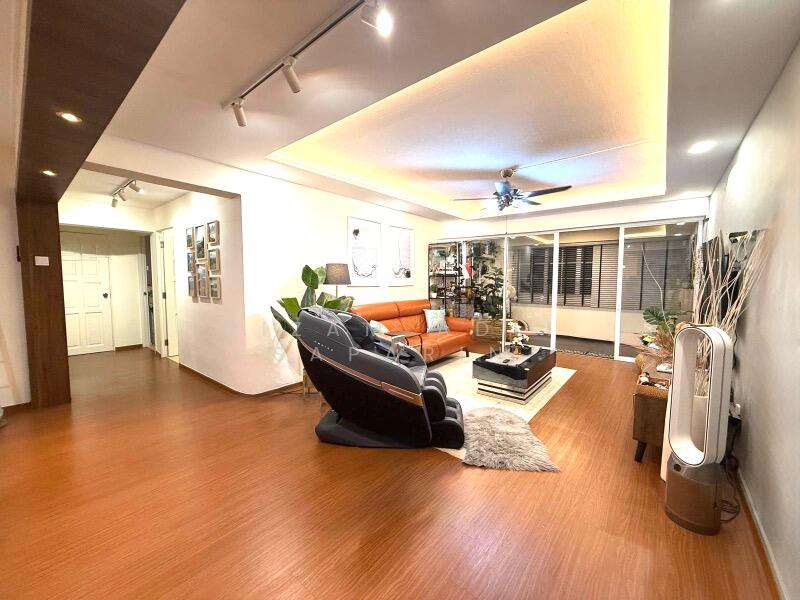 For Sale - 260 Jurong East Street 24