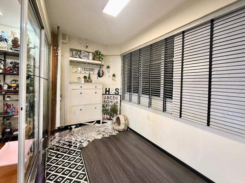 For Sale - 260 Jurong East Street 24