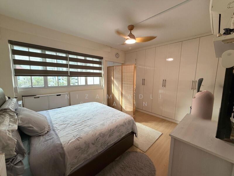 For Sale - 260 Jurong East Street 24