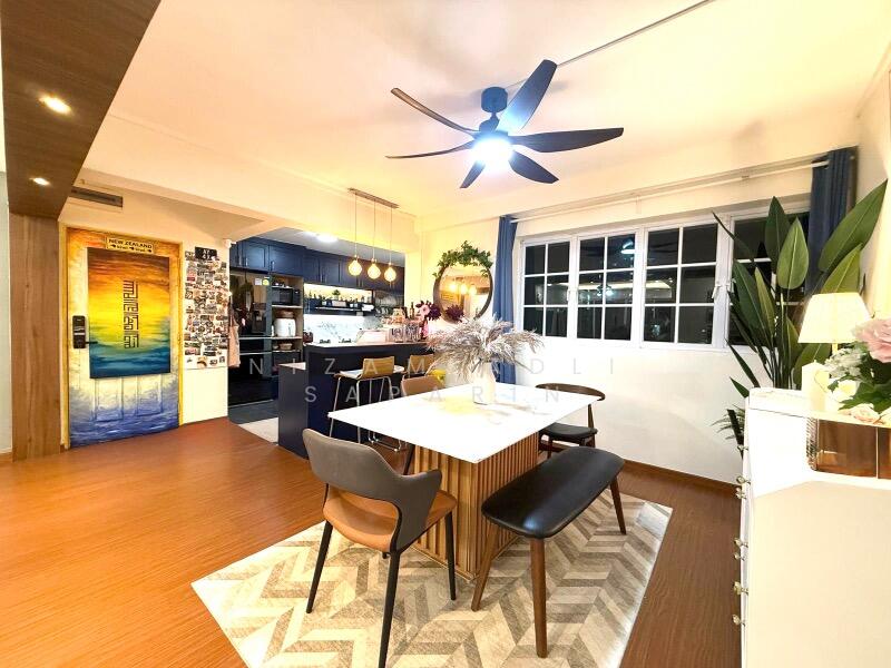 For Sale - 260 Jurong East Street 24