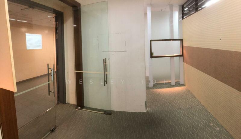 Ubi Techpark, 10 Ubi Crescent, 950 sqft, Light Industrial (B1) For Sale, by Wesley Toh, 60193234 - Corridor - CommercialGuru.com.sg