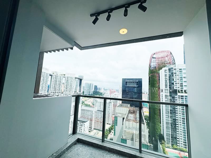 One Bernam, 1 Bernam Street, 2 Bedrooms, 700 sqft, Condominium For Rent, by Desmond Liew, 60193270 - Balcony - PropertyGuru.com.sg