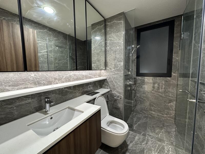 Lentor Modern, Lentor Central, 2 Bedrooms, 732 sqft, Condominium For Rent, by Ray Gin  芮儆, 60193529 - Bathroom - PropertyGuru.com.sg