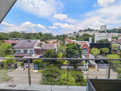 For Sale - ✨Bukit Timah 3Sty Semi D with Basement ✨Wide frontage ✨6 Rms