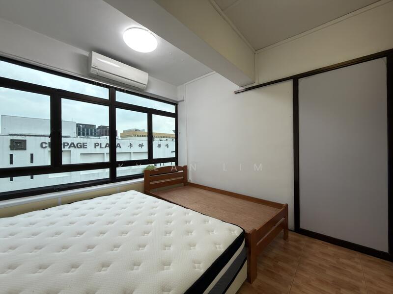 For Rent - Centrepoint