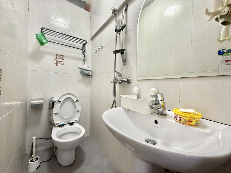 For Rent - Centrepoint