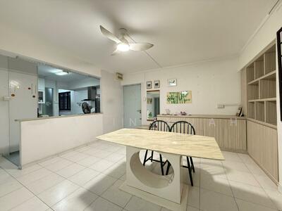 For Sale - 722 Pasir Ris Street 72