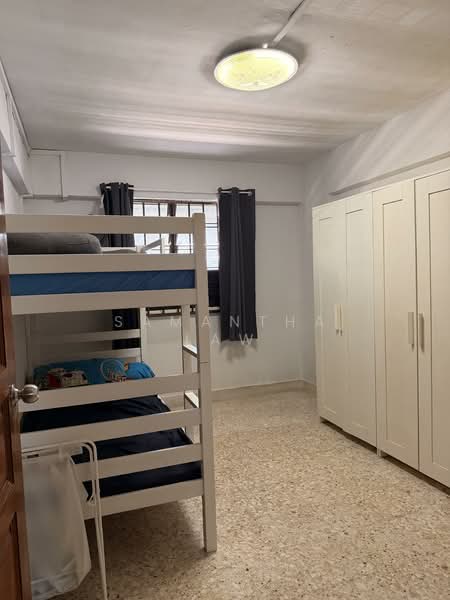 503 Ang Mo Kio Avenue 5 HDB Flat For Sale at S$ 448,888 | PropertyGuru Singapore - Bedroom