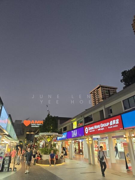 705 Ang Mo Kio Avenue 8, 705 Ang Mo Kio Avenue 8, 750 sqft, Shop / Shophouse For Rent, by June Leng Yee Hoe, 60194057 - CommercialGuru.com.sg