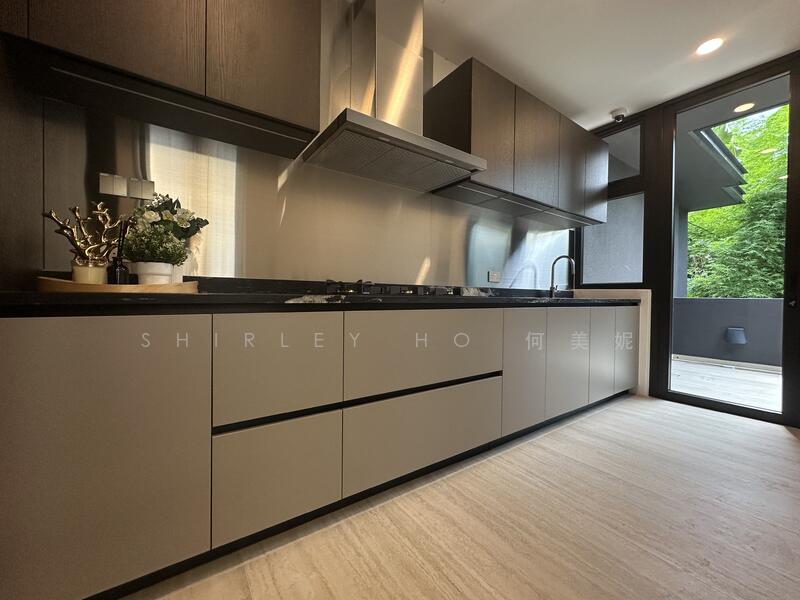 For Sale - FREEHOLD DETACHED @ D10 FERNHILL. WITHIN 1KM TO SINGAPORE CHINESE GIRLS" PRIMARY SCHOOL