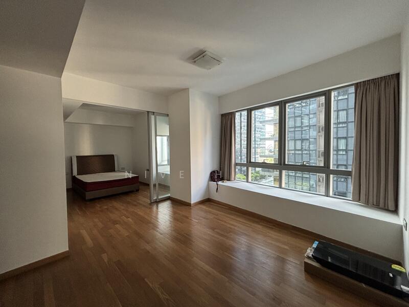 Spacious Living / Dining