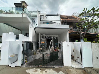 For Sale - ❤️GIANT⚡️4 Levels Inter Terrace House w Lift & Attic D20