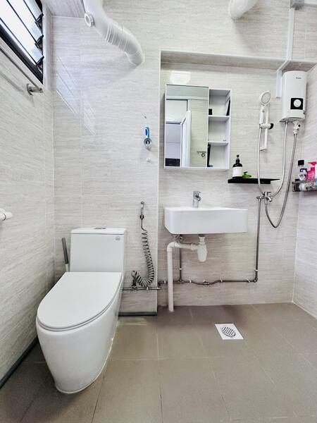 For Sale - 859A Tampines Avenue 5