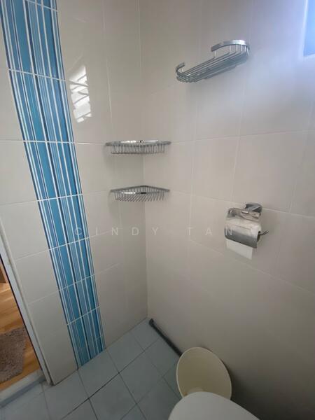 536 Ang Mo Kio Avenue 10, 536 Ang Mo Kio Avenue 10, Room Rental, 120 sqft, HDB Flat For Rent, by Cindy Tan, 60194591 - Bathroom - PropertyGuru.com.sg
