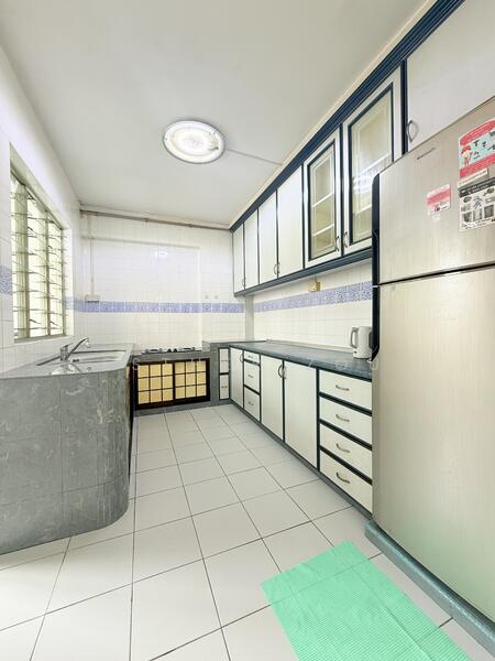 For Sale - 247 Simei Street 5