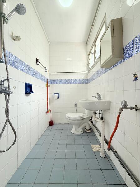 For Sale - 247 Simei Street 5